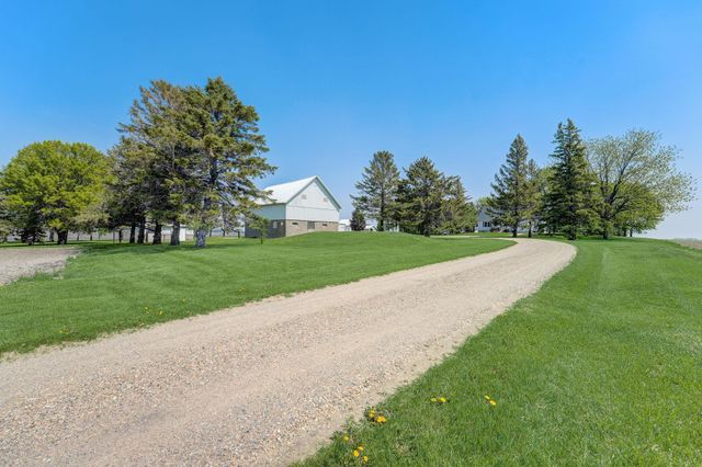 29295 441st Avenue, Gaylord, MN 55334