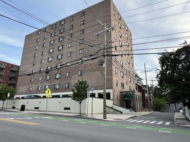 94 Beacon St. 14, Somerville, MA 02143