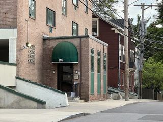 94 Beacon St. 14, Somerville, MA 02143