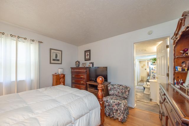 1210 Peacock Road, Paris, KY 40361