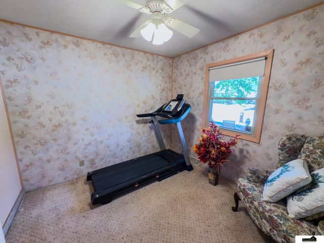 1201 Elba Avenue, Lincoln, NE 68521