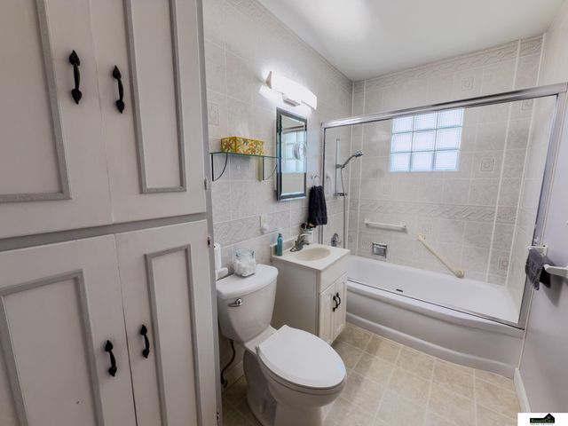 1201 Elba Avenue, Lincoln, NE 68521
