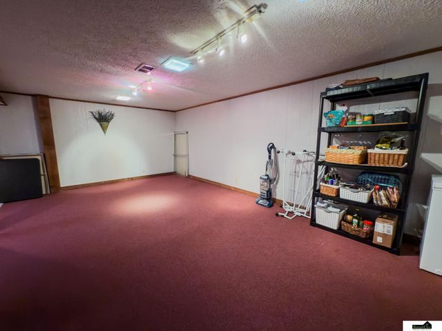 1201 Elba Avenue, Lincoln, NE 68521