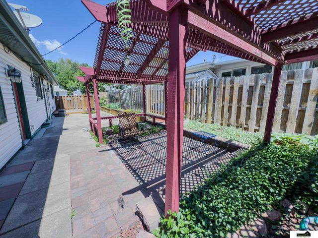 1201 Elba Avenue, Lincoln, NE 68521