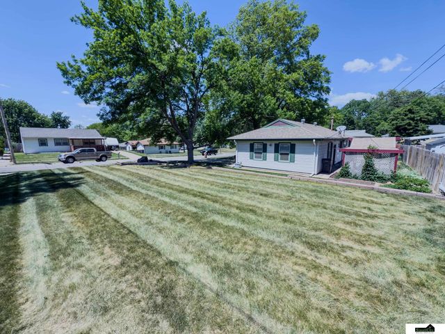 1201 Elba Avenue, Lincoln, NE 68521