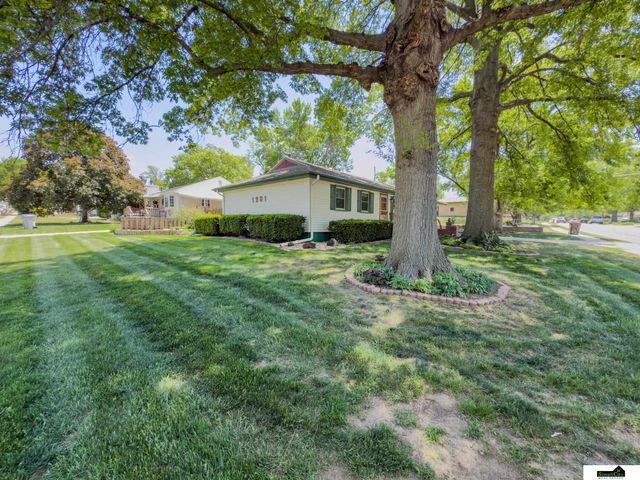 1201 Elba Avenue, Lincoln, NE 68521