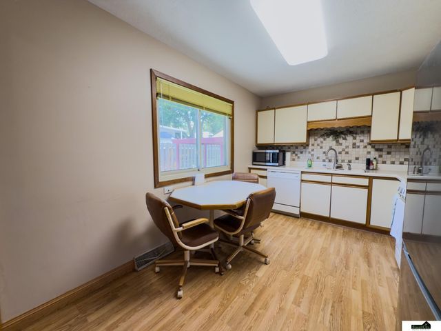 1201 Elba Avenue, Lincoln, NE 68521