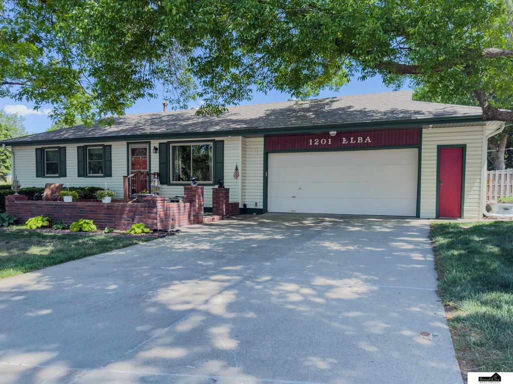 1201 Elba Avenue, Lincoln, NE 68521