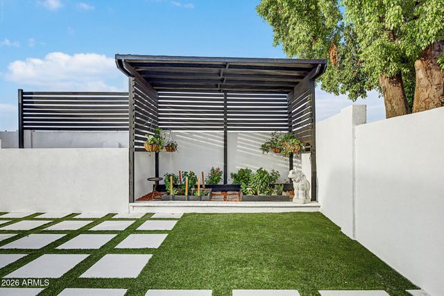 5418 E MICHELLE Drive, Scottsdale, AZ 85254