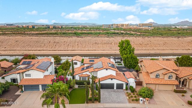 5418 E MICHELLE Drive, Scottsdale, AZ 85254