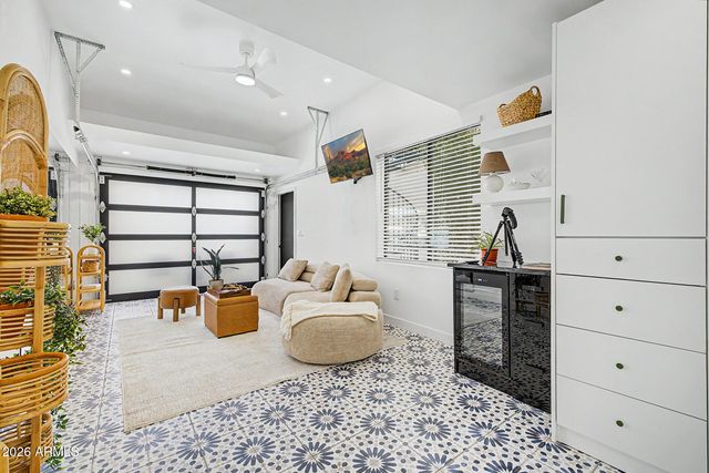5418 E MICHELLE Drive, Scottsdale, AZ 85254