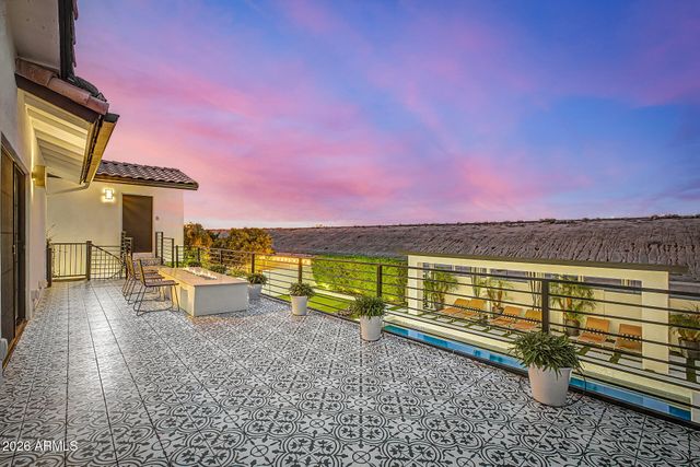 5418 E MICHELLE Drive, Scottsdale, AZ 85254