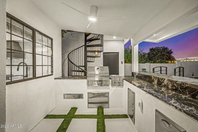 5418 E MICHELLE Drive, Scottsdale, AZ 85254