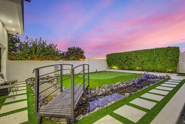 5418 E MICHELLE Drive, Scottsdale, AZ 85254