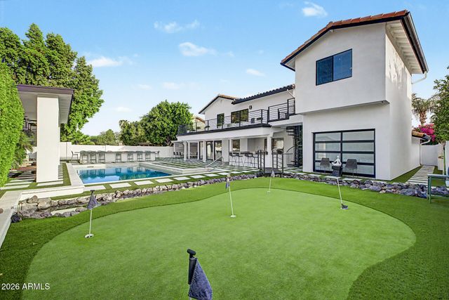 5418 E MICHELLE Drive, Scottsdale, AZ 85254