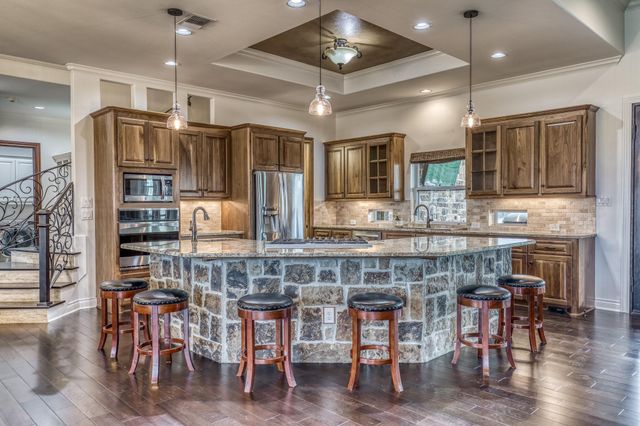 6868 Fm 360 Road, Needville, TX 77461