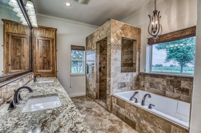 6868 Fm 360 Road, Needville, TX 77461