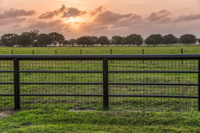 6868 Fm 360 Road, Needville, TX 77461
