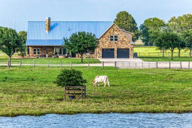 6868 Fm 360 Road, Needville, TX 77461