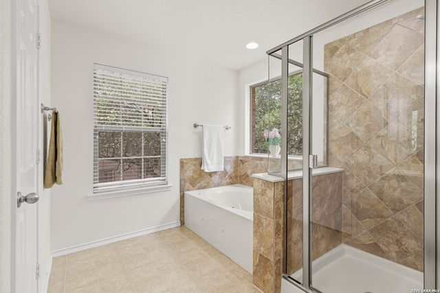 112 COYOTE CIR, Boerne, TX 78006