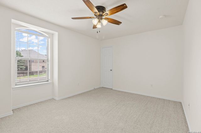 112 COYOTE CIR, Boerne, TX 78006