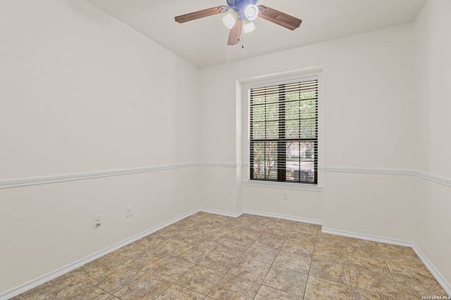 112 COYOTE CIR, Boerne, TX 78006