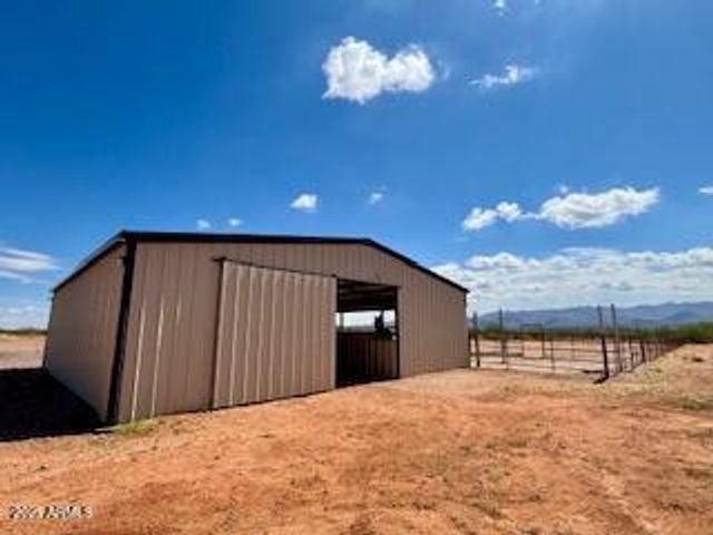 10159 E ROCKING W RANCH Road, Hereford, AZ 85615