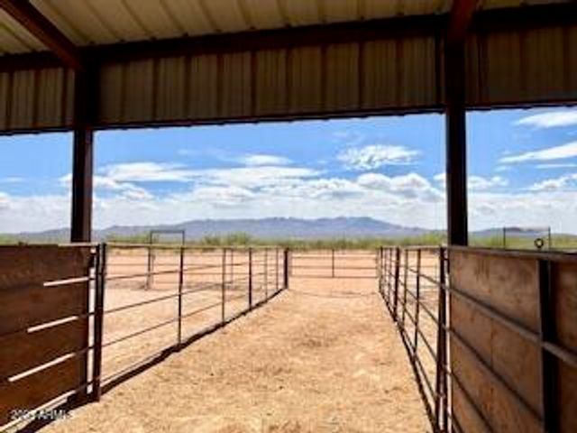 10159 E ROCKING W RANCH Road, Hereford, AZ 85615