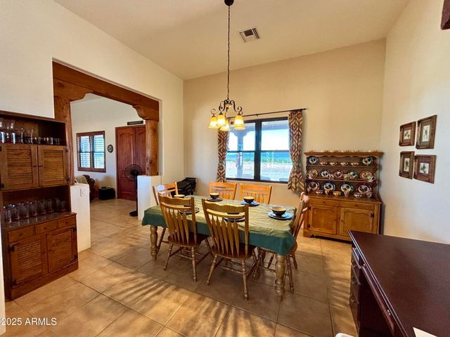 10159 E ROCKING W RANCH Road, Hereford, AZ 85615