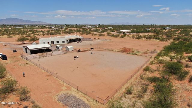 10159 E ROCKING W RANCH Road, Hereford, AZ 85615