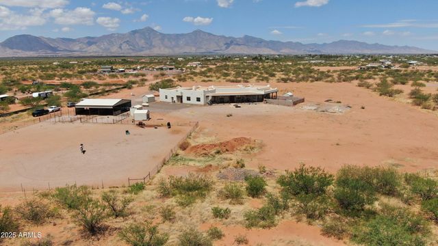 10159 E ROCKING W RANCH Road, Hereford, AZ 85615