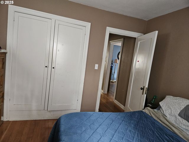 749 Sw WASHINGTON St, Dallas, OR 97338