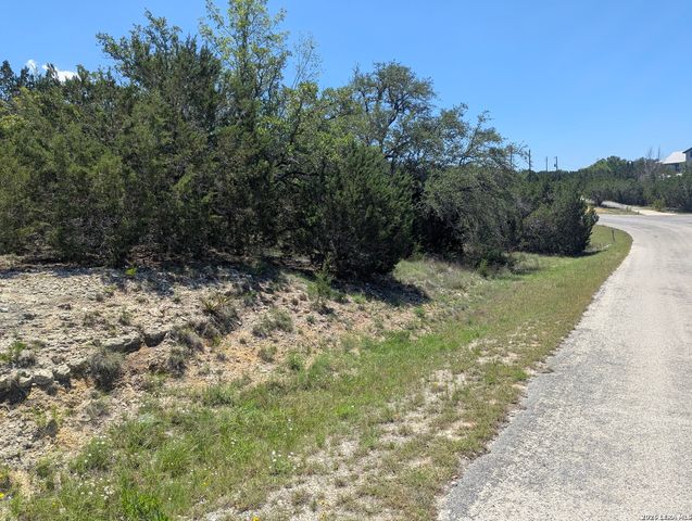 631 LA PALOMA DR, Canyon Lake, TX 78133