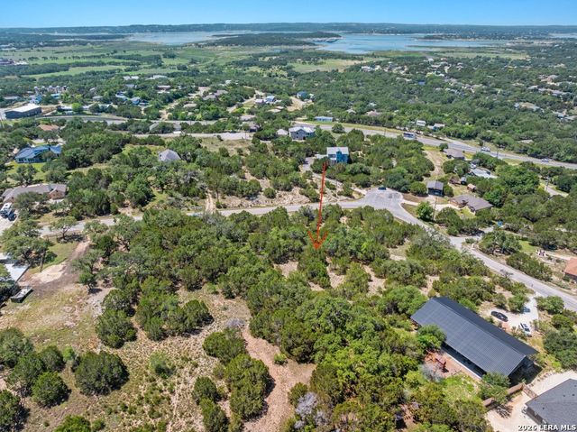 631 LA PALOMA DR, Canyon Lake, TX 78133
