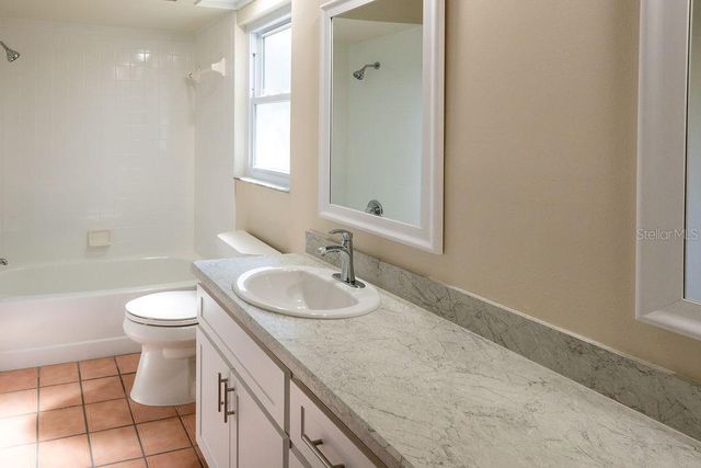 2405 TIMBERCREEK LOOP E, Lakeland, FL 33805