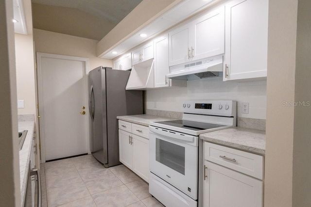 2405 TIMBERCREEK LOOP E, Lakeland, FL 33805