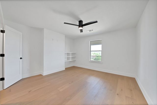 109 Top Flight Drive, Weatherford, TX 76087