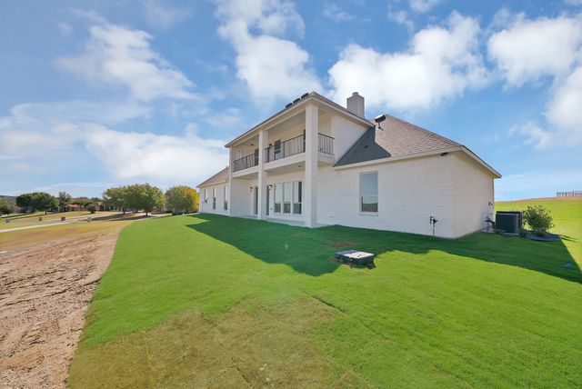 109 Top Flight Drive, Weatherford, TX 76087