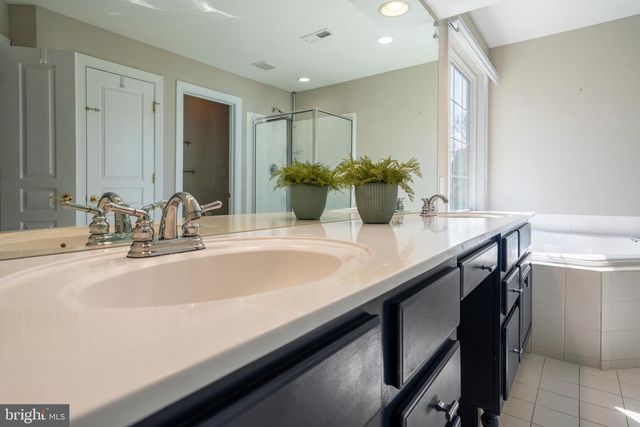 1337 STONEY RIVER DR, Ambler, PA 19002