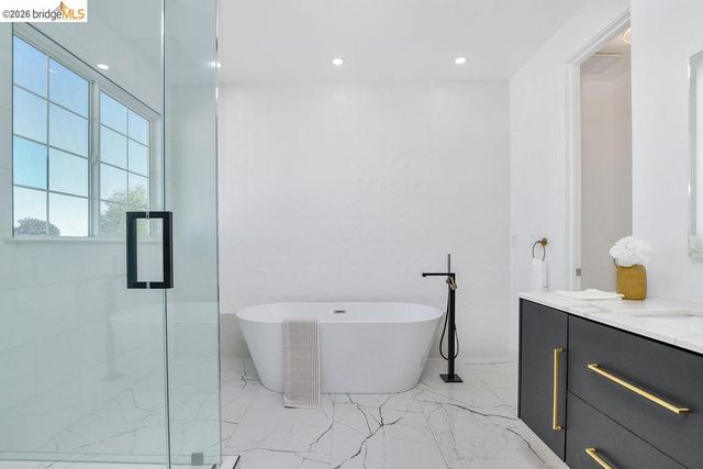 115 Delta Vista Ln, Pittsburg, CA 94565