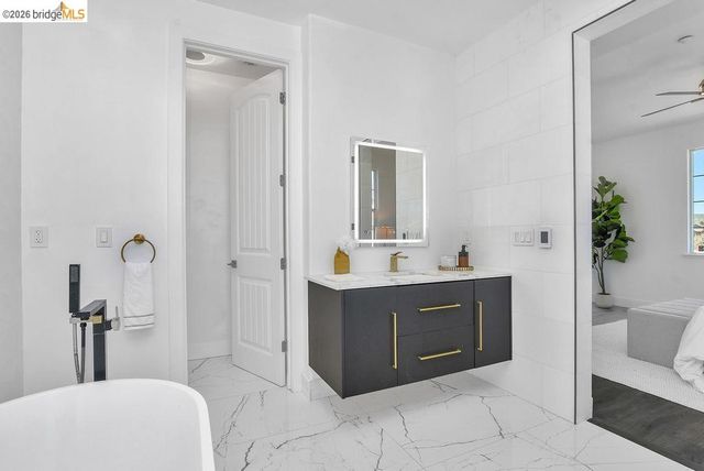 115 Delta Vista Ln, Pittsburg, CA 94565