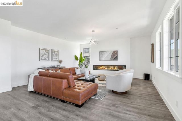 115 Delta Vista Ln, Pittsburg, CA 94565