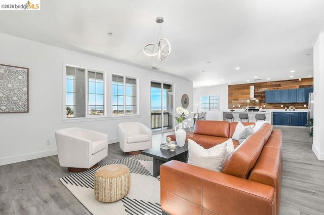 115 Delta Vista Ln, Pittsburg, CA 94565