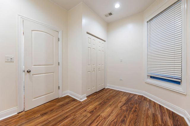 3827 W Flournoy Street 1, Chicago, IL 60624