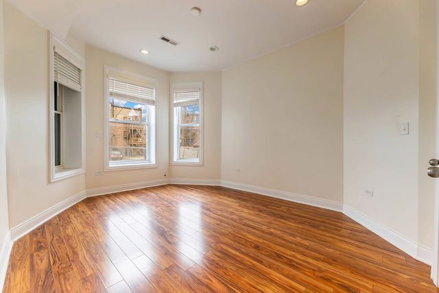 3827 W Flournoy Street 1, Chicago, IL 60624