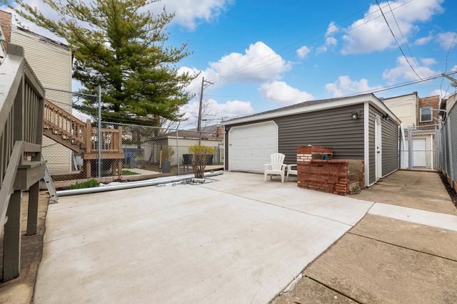 3827 W Flournoy Street 1, Chicago, IL 60624