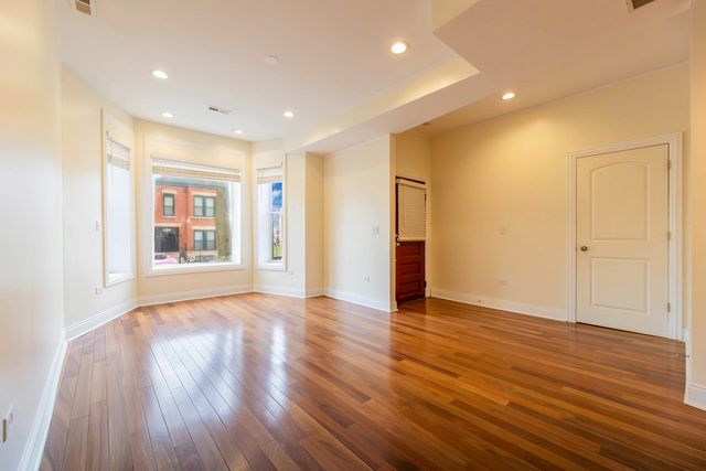 3827 W Flournoy Street 1, Chicago, IL 60624