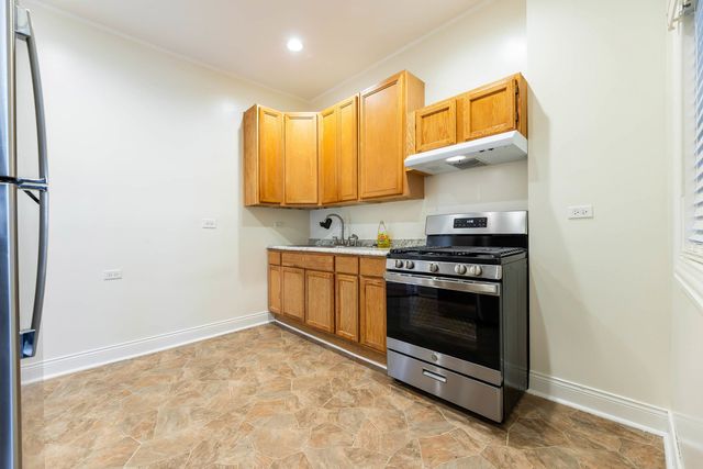 3827 W Flournoy Street 1, Chicago, IL 60624