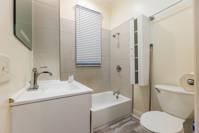 3827 W Flournoy Street 1, Chicago, IL 60624