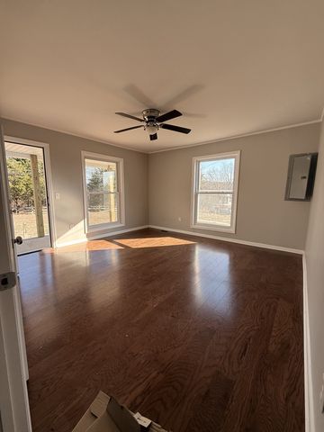 11065 New cut off, Bon Aqua, TN 37025